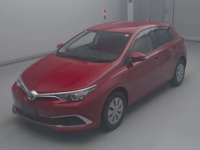 TOYOTA AURIS 2016