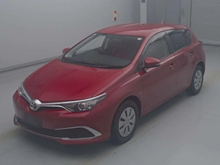 TOYOTA AURIS 2016