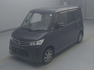 NISSAN ROOX 2011