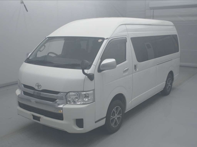 TOYOTA HIACE 2019