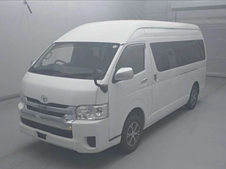 TOYOTA HIACE 2019
