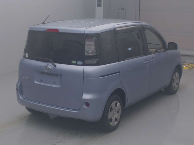 TOYOTA SIENTA 2012