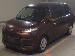 TOYOTA SPADE 2015
