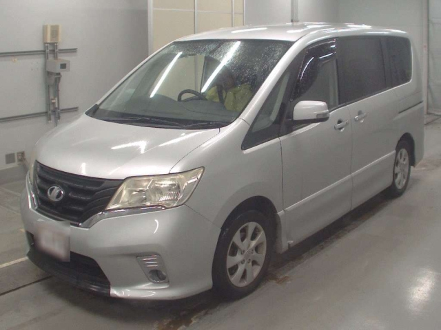 NISSAN SERENA 2010