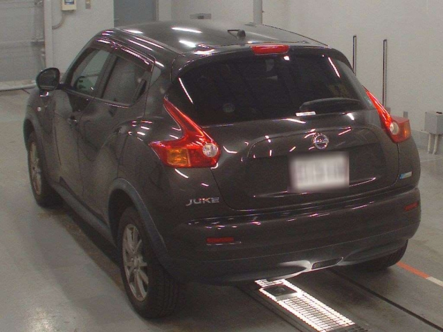 NISSAN JUKE 2011