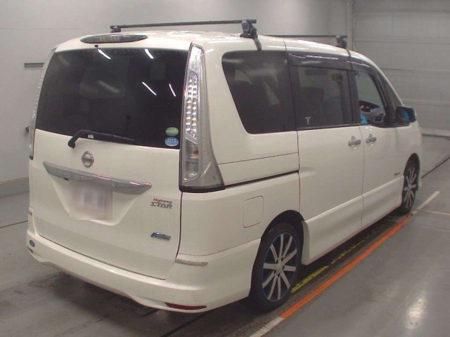 NISSAN SERENA 2013