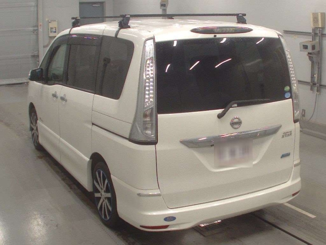 NISSAN SERENA 2013
