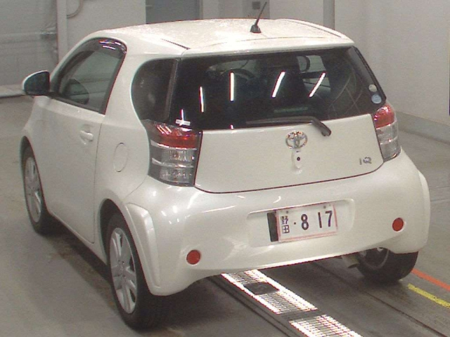 TOYOTA IQ 2012