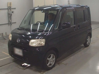 DAIHATSU TANTO 2010