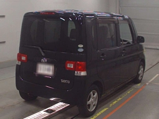DAIHATSU TANTO 2010