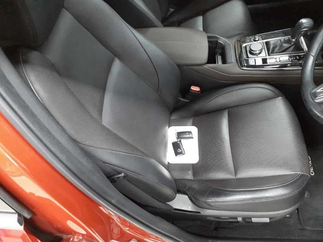 MAZDA CX-30 2019