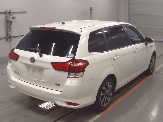 TOYOTA COROLLA FIELDER 2017