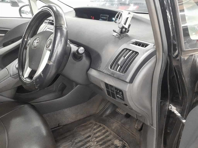 TOYOTA PRIUS 2010