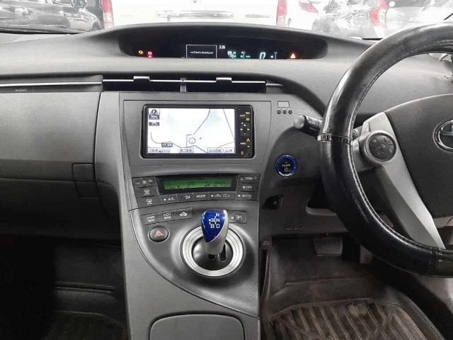 TOYOTA PRIUS 2010