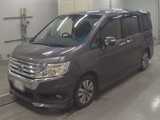 HONDA STEP WAGON 2014