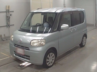 DAIHATSU TANTO 2013