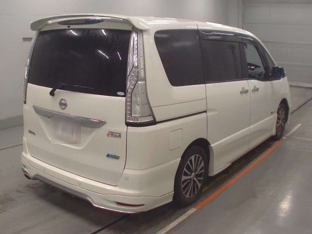 NISSAN SERENA 2015