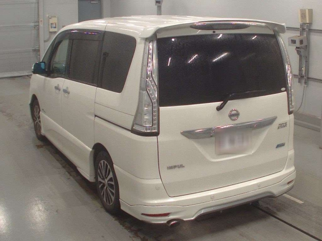 NISSAN SERENA 2015
