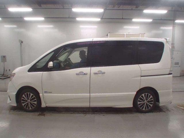 NISSAN SERENA 2015