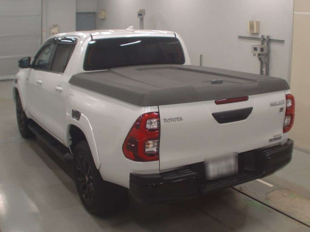 TOYOTA HILUX 2024