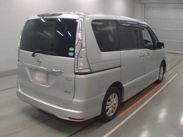 NISSAN SERENA 2015
