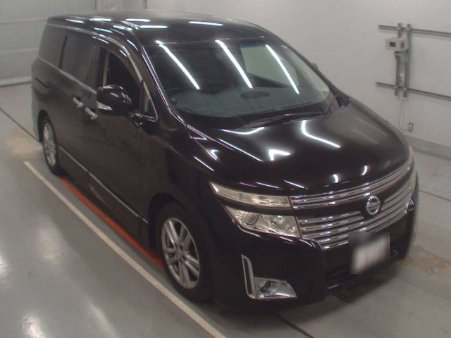 NISSAN ELGRAND 2011