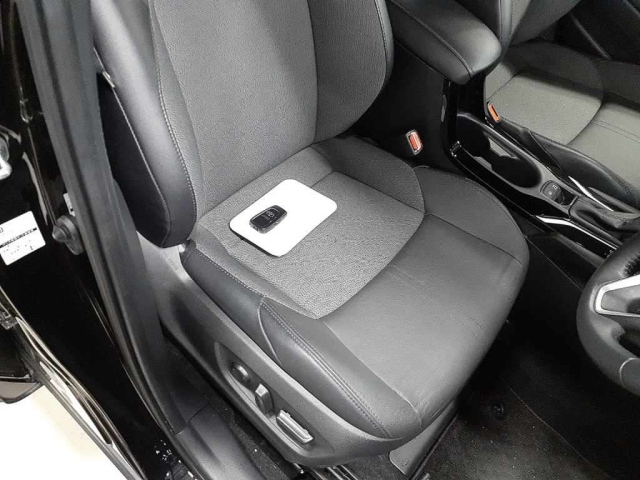TOYOTA COROLLA CROSS 2023