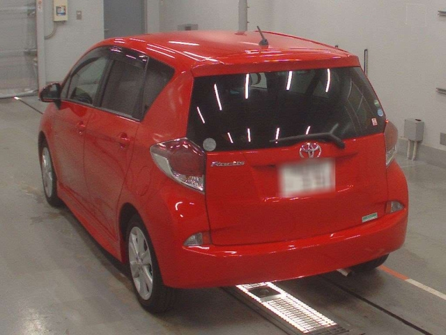 TOYOTA RACTIS 2015