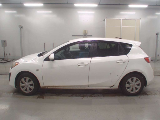 MAZDA AXELA 2011
