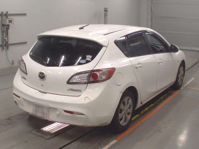 MAZDA AXELA 2011