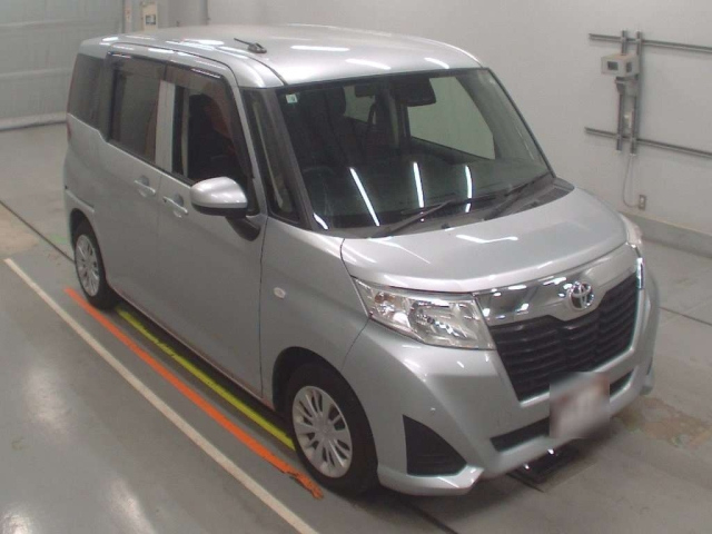 TOYOTA ROOMY 2020