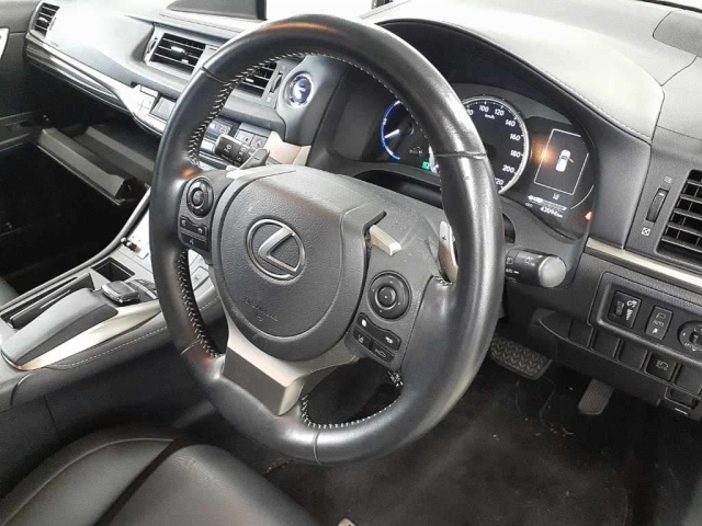 LEXUS CT 2020