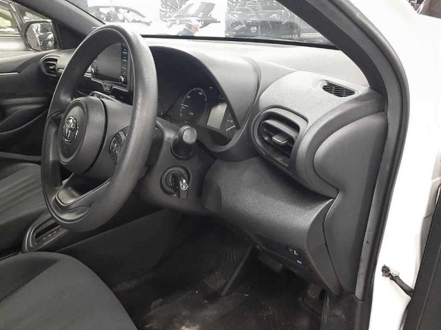TOYOTA YARIS 2020