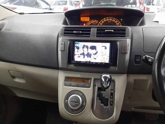 TOYOTA PASSO SETTE 2009