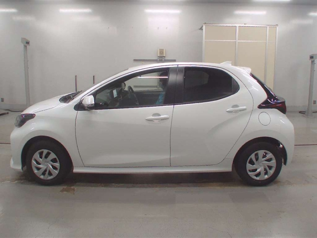 TOYOTA YARIS 2025
