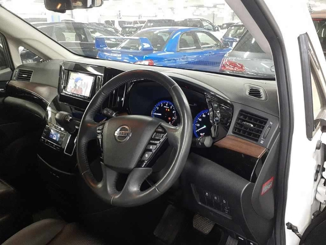 NISSAN ELGRAND 2021