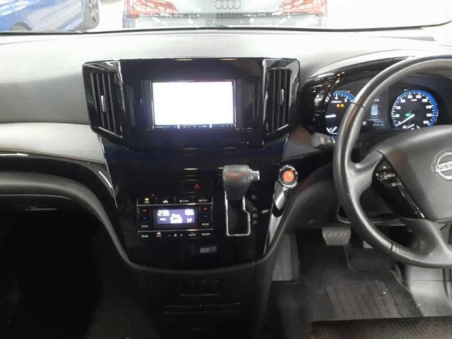 NISSAN ELGRAND 2021