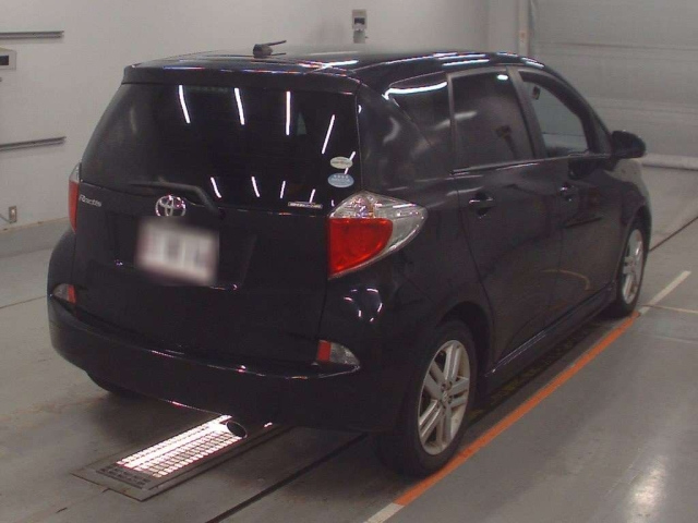 TOYOTA RACTIS 2011