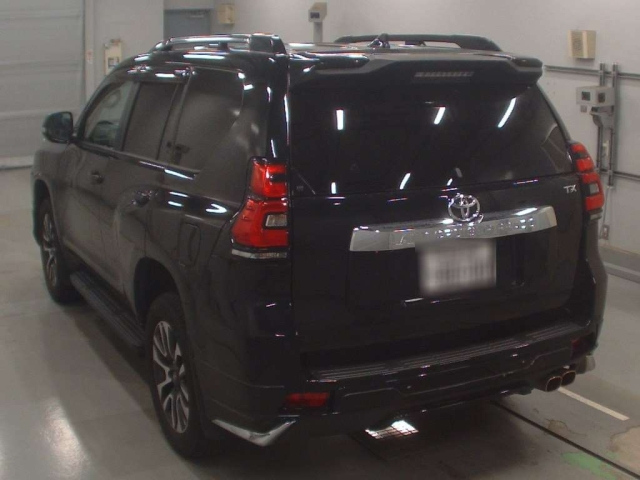 TOYOTA LAND CRUISER PRADO 2023