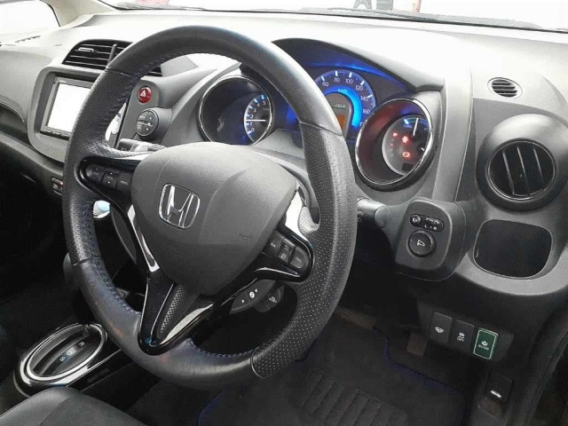 HONDA FIT SHUTTLE 2014