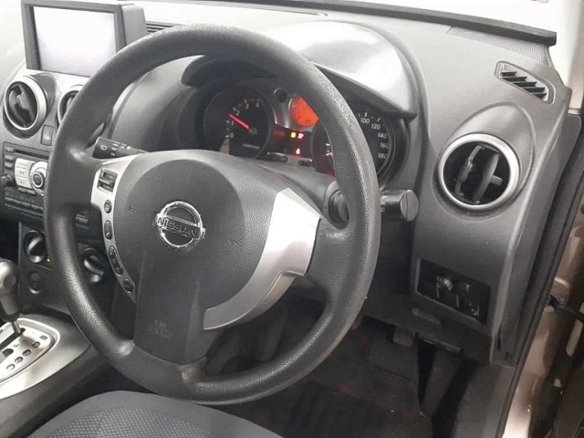 NISSAN DUALIS 2008