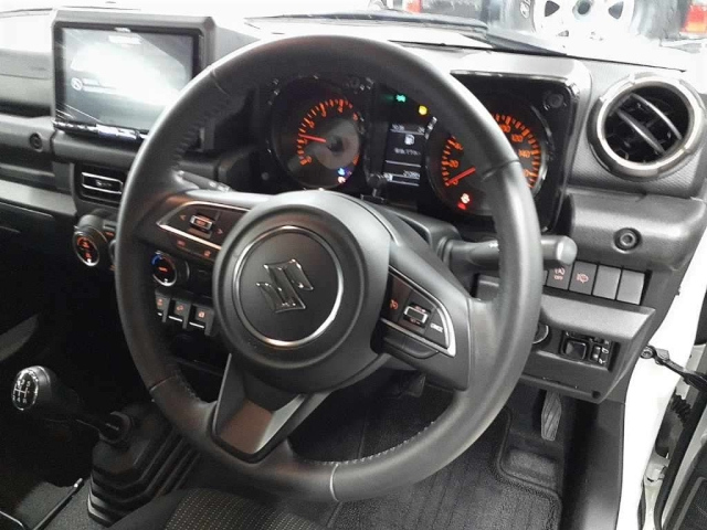 SUZUKI JIMNY SIERRA 2023