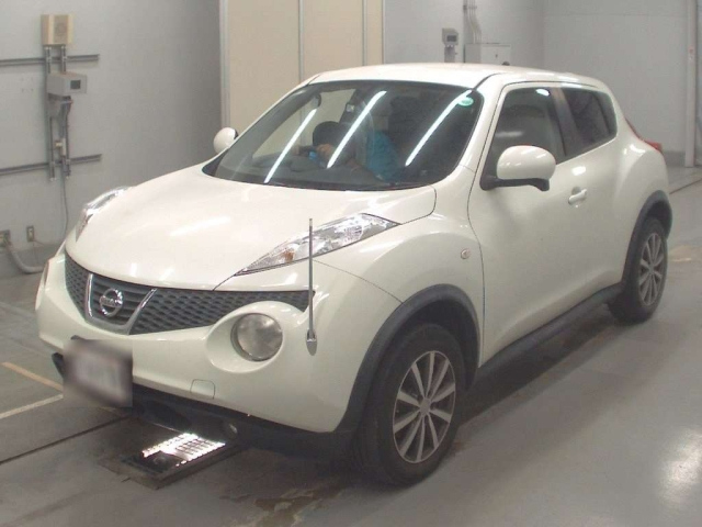 NISSAN JUKE 2011
