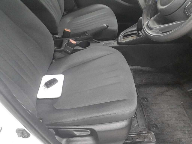 TOYOTA YARIS 2023