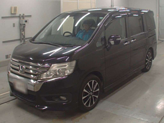 HONDA STEP WAGON 2013