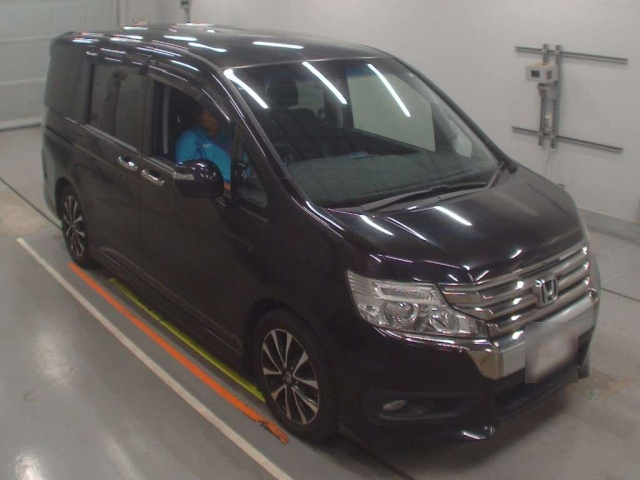 HONDA STEP WAGON 2013