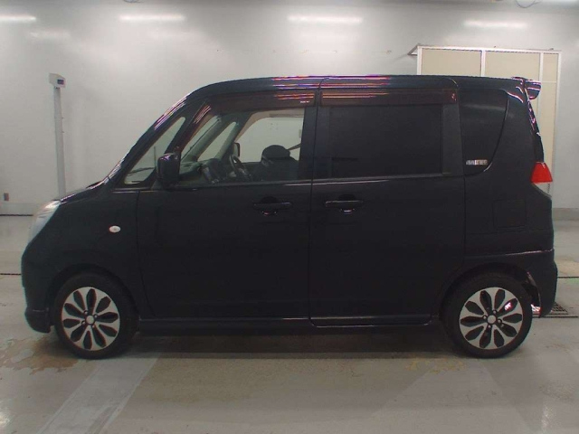 SUZUKI SOLIO 2014