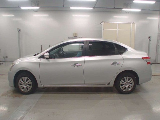 NISSAN SYLPHY 2013