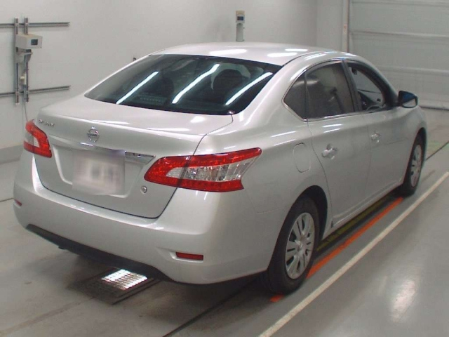 NISSAN SYLPHY 2013