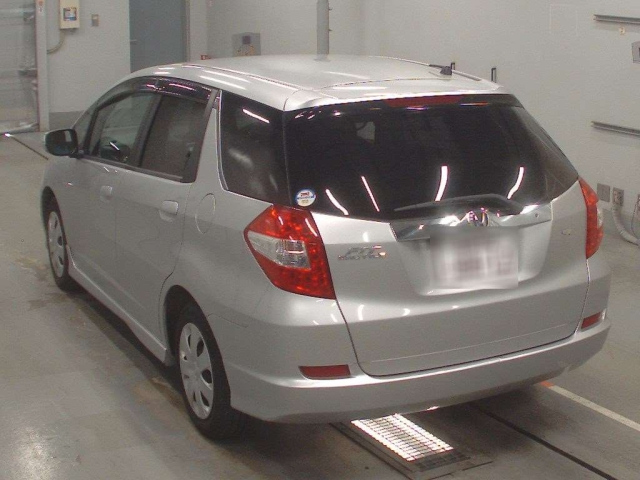 HONDA FIT SHUTTLE 2011